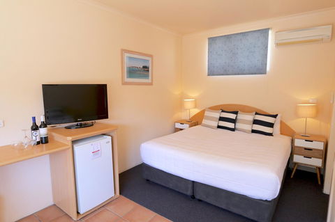 Harbour View Motel - Accommodation Main Beach 36