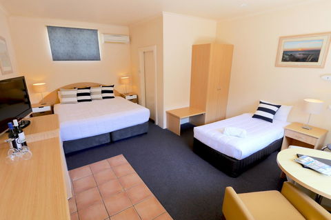 Harbour View Motel - Accommodation Main Beach 39