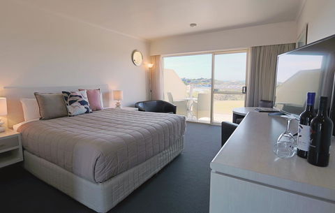Harbour View Motel - Accommodation Main Beach 17