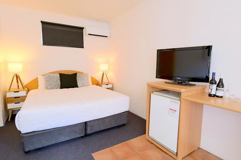 Harbour View Motel - Accommodation Main Beach 38