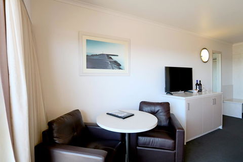 Harbour View Motel - Accommodation Main Beach 4