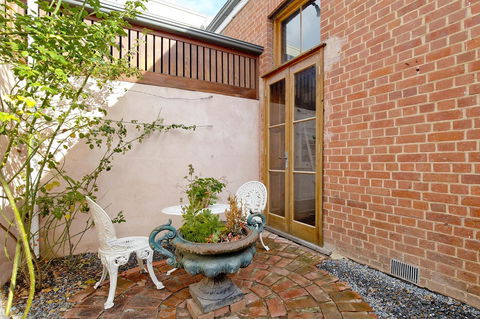 Druids Hall - Accommodation Main Beach 11