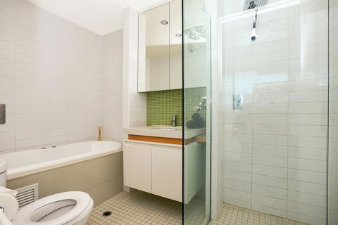 Glenelg Skyline Penthouse - Accommodation Main Beach 42