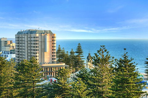 Glenelg Skyline Penthouse - Accommodation Main Beach 37