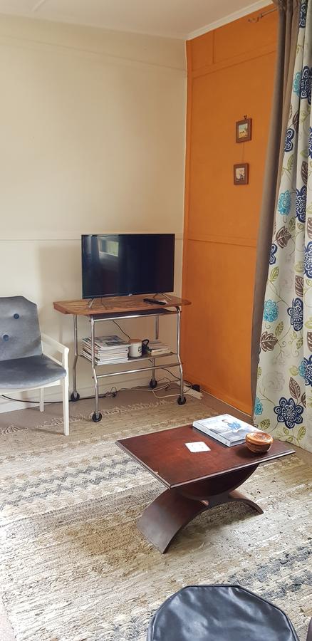 Sinclair Cottage - Accommodation Main Beach 8