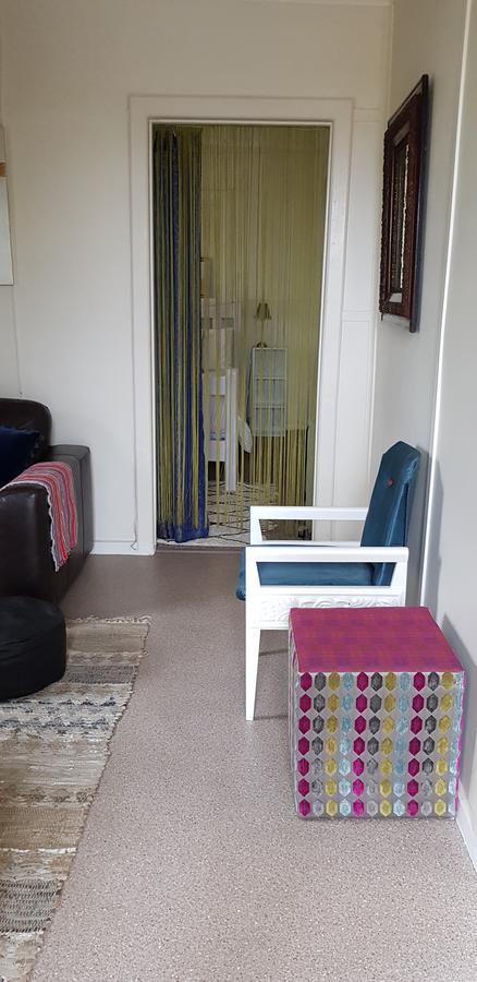 Sinclair Cottage - Accommodation Main Beach 6