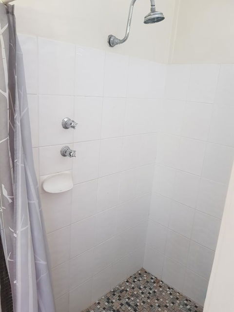 Sinclair Cottage - Accommodation Main Beach 16