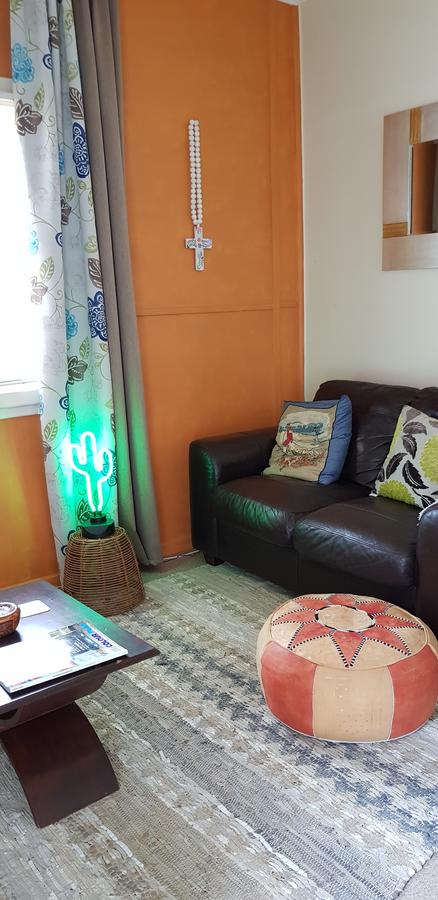 Sinclair Cottage - Accommodation Main Beach 12