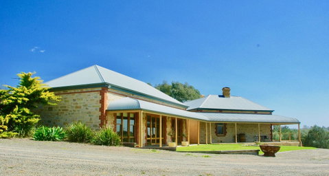 Scobie Lane Retreat - Accommodation Main Beach 1