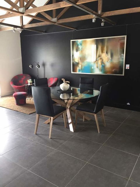 Irongate Studio B&B - Accommodation Main Beach 11