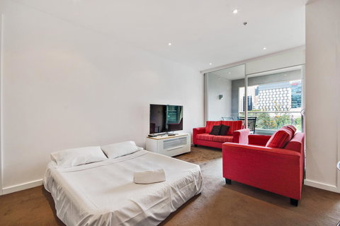 Swainson On Hindmarsh - Accommodation Main Beach 9