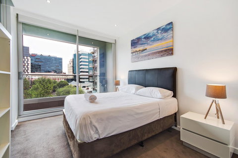 Swainson On Hindmarsh - Accommodation Main Beach 0