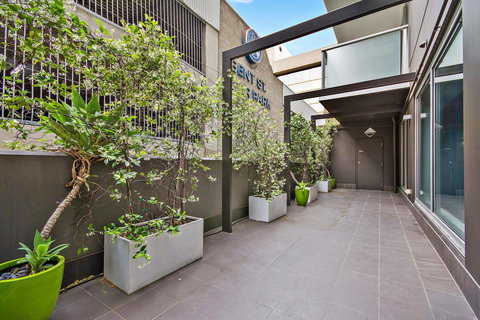 Swainson On Hindmarsh - Accommodation Main Beach 16