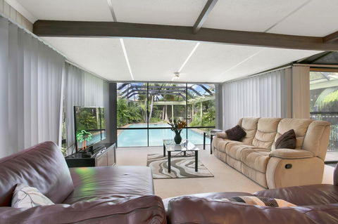 The Palms - Accommodation Main Beach 10
