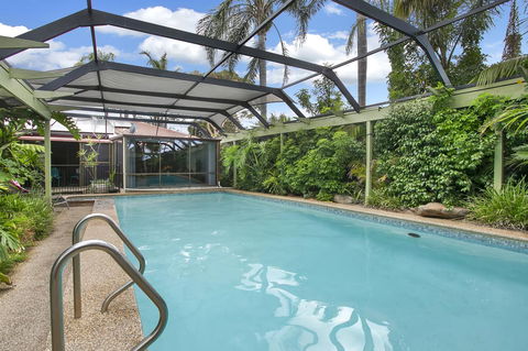 The Palms - Accommodation Main Beach 3