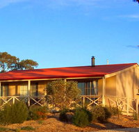 Windmill Cottage - Accommodation Main Beach