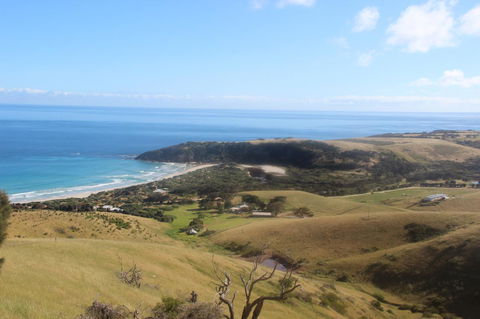 Middle River Beach House - East & West House - Accommodation Main Beach 24