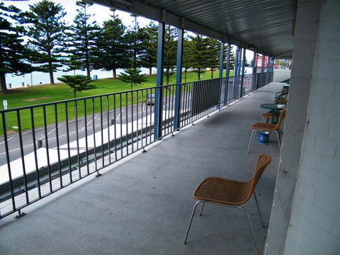 Grand Tasman Hotel - Accommodation Main Beach 31