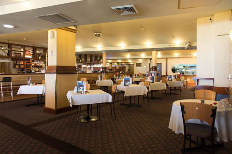 Grand Tasman Hotel - Accommodation Main Beach 1