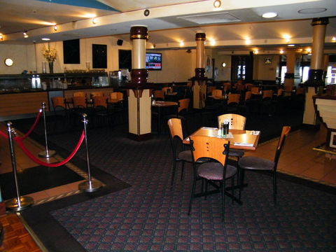 Grand Tasman Hotel - Accommodation Main Beach 2