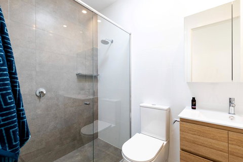 Brand New Affordable Luxury 3 Bedroom 3 Bathrooms House Close To Adelaide City, Chinatown, Beach, Adelaide Airport - Accommodation Main Beach 9