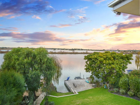 Muse On The Murray - Accommodation Main Beach 18