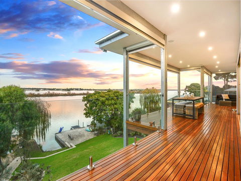 Muse On The Murray - Accommodation Main Beach 19