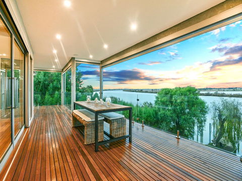 Muse On The Murray - Accommodation Main Beach 15