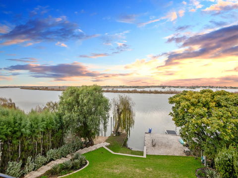 Muse On The Murray - Accommodation Main Beach 14