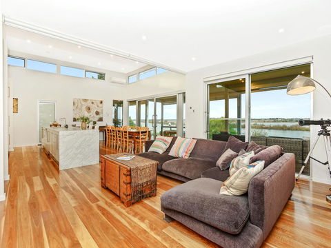Muse On The Murray - Accommodation Main Beach 40
