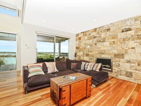 Muse On The Murray - Accommodation Main Beach 41