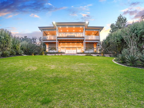Muse On The Murray - Accommodation Main Beach 7