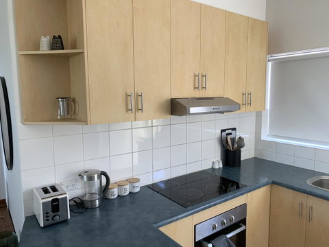 Sunshine Four - Accommodation Main Beach 21
