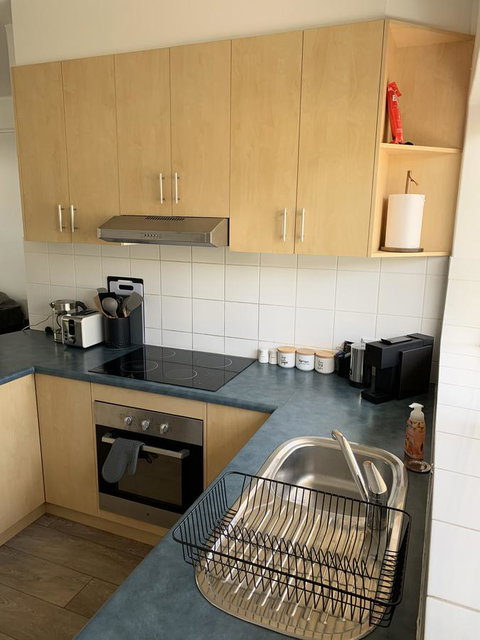 Sunshine Four - Accommodation Main Beach 24