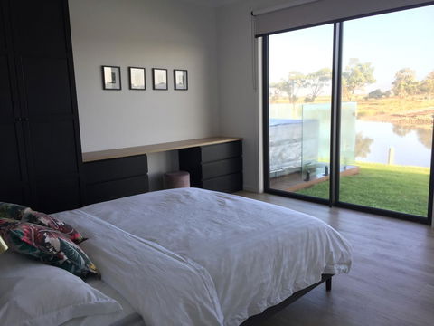 Casa Carrera - Accommodation Main Beach 11