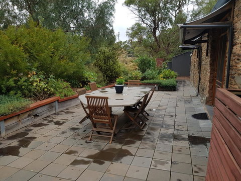 William Hunt's Retreat - Cypress Studio - Accommodation Main Beach 6