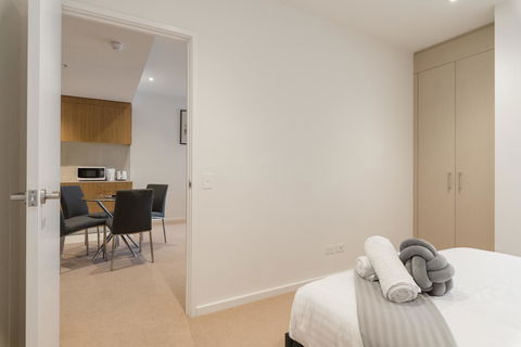 Ther-Rich 2Brm CBD Apartment - Accommodation Main Beach 2