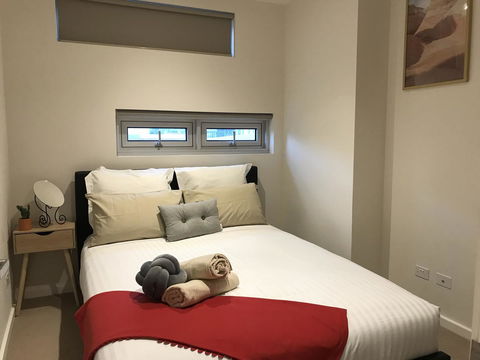 Ther-Rich 2Brm CBD Apartment - Accommodation Main Beach 43