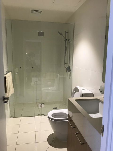 Ther-Rich 2Brm CBD Apartment - Accommodation Main Beach 39