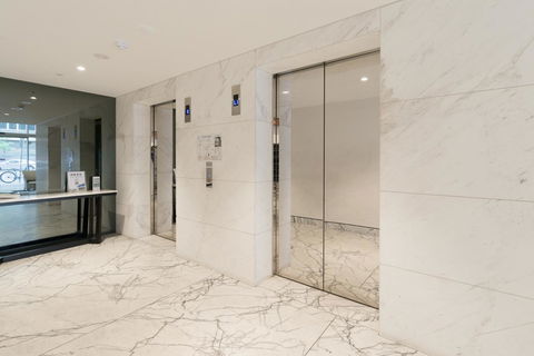 Ther-Rich 2Brm CBD Apartment - Accommodation Main Beach 34