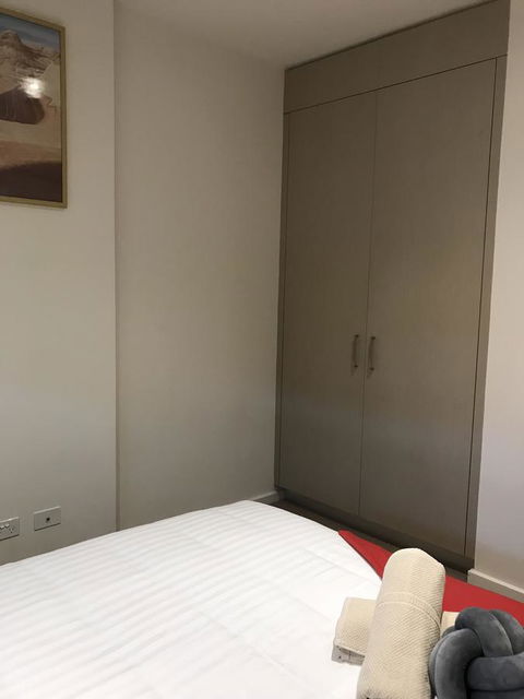 Ther-Rich 2Brm CBD Apartment - Accommodation Main Beach 41