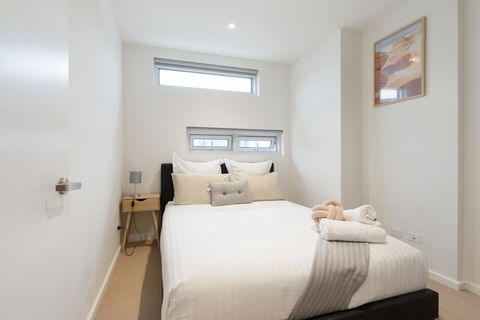 Ther-Rich 2Brm CBD Apartment - Accommodation Main Beach 5