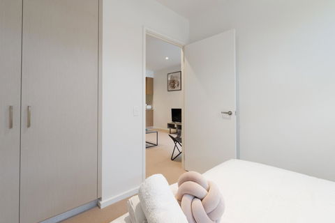 Ther-Rich 2Brm CBD Apartment - Accommodation Main Beach 4