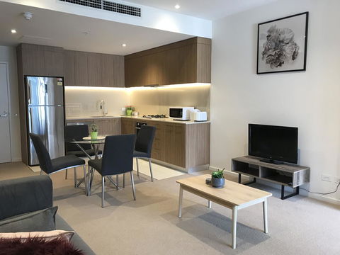 Ther-Rich 2Brm CBD Apartment - Accommodation Main Beach 40