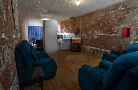 Desert View Apartments - Accommodation Main Beach 3