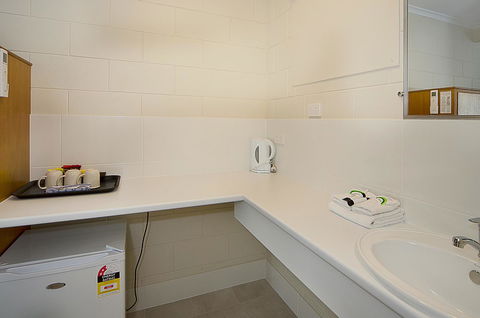 Victor Harbor City Inn - Accommodation Main Beach 19