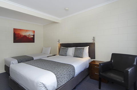 Victor Harbor City Inn - Accommodation Main Beach 32