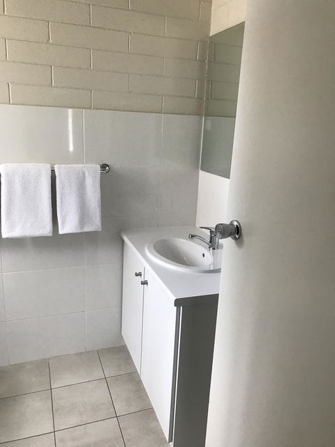 Victor Harbor City Inn - Accommodation Main Beach 2
