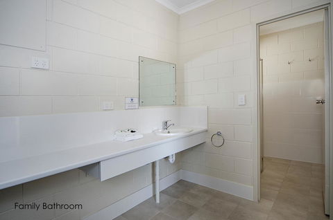 Victor Harbor City Inn - Accommodation Main Beach 14