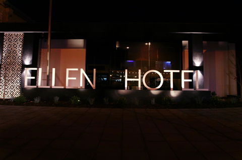 Ellen Hotel - Accommodation Main Beach 24